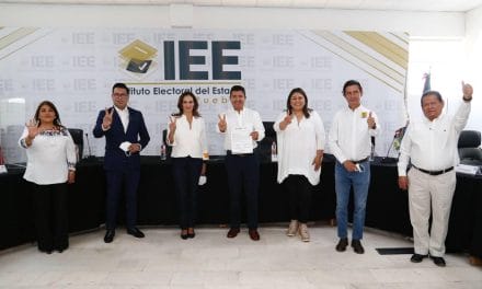 Se registra Eduardo Rivera ante el IEE como candidato de “Va por Puebla” por la alcaldía poblana