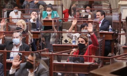 Aprueba Congreso de Puebla reformas al Código Penal para evitar la discriminación de mujeres que amamantan a sus hijos en espacios públicos