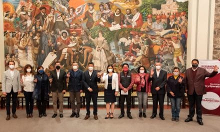 Se reúnen Eduardo Rivera y Claudia Rivera; acuerdan transición financiera ordenada