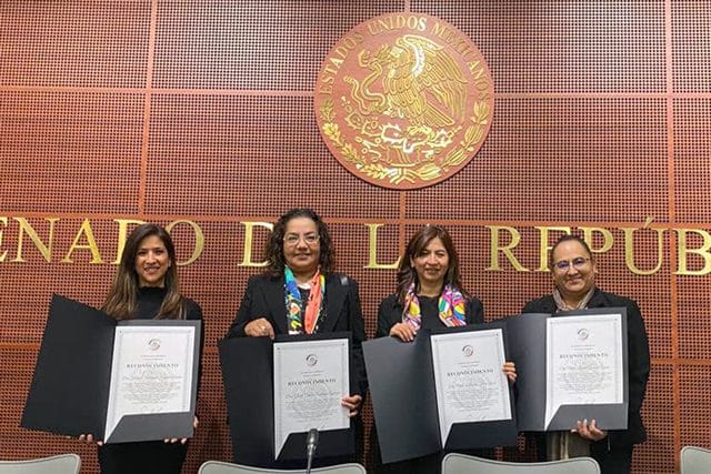Senado de la República reconoce a académicas y académicos de la BUAP