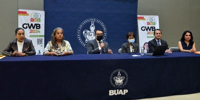 Inspira BUAP vocaciones científicas en las preparatorianas 