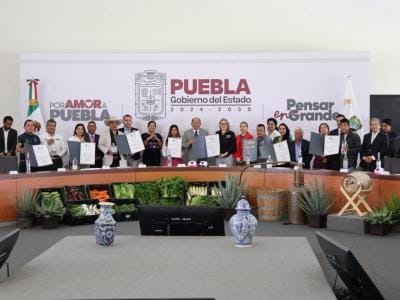 Puebla se consolida como referente en producción mezcalera, líder nacional e internacional